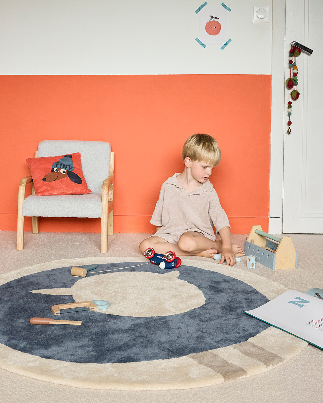 Soubassement peint et tapis enfant : la méthode en 3 étapes pour une chambre harmonieuse